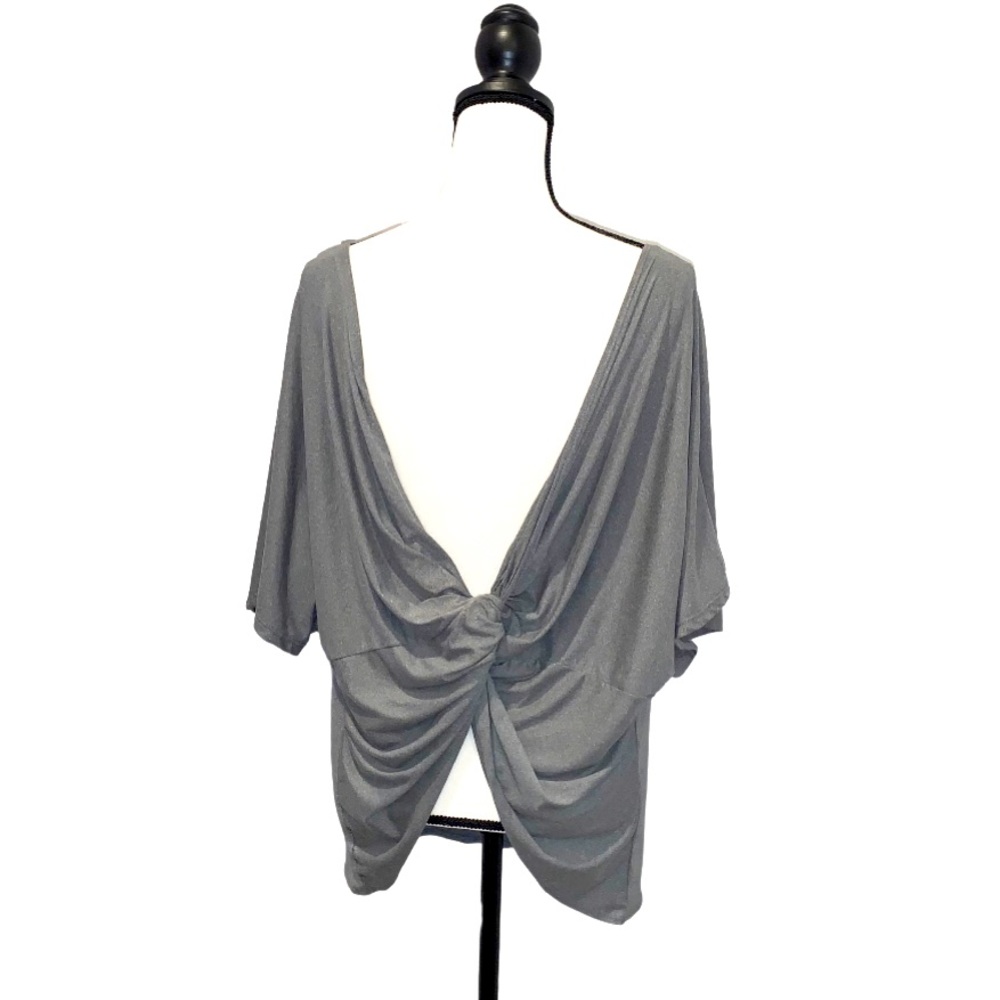 Fashion Nova open back knot tied shirt women’s top size large